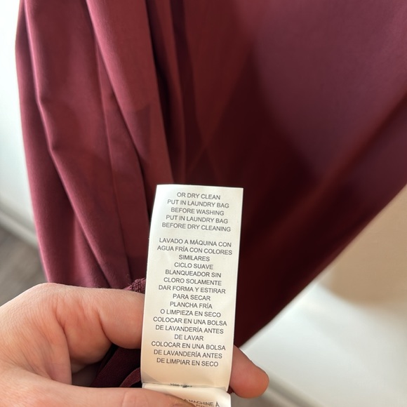 💜🤩 Michale Kors Merlot Halter Dress W/ Gold Chain Straps 💜🤩 - Picture 9 of 12